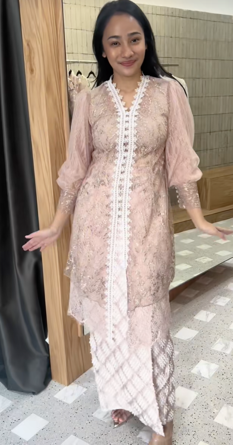 Vastu Kebaya